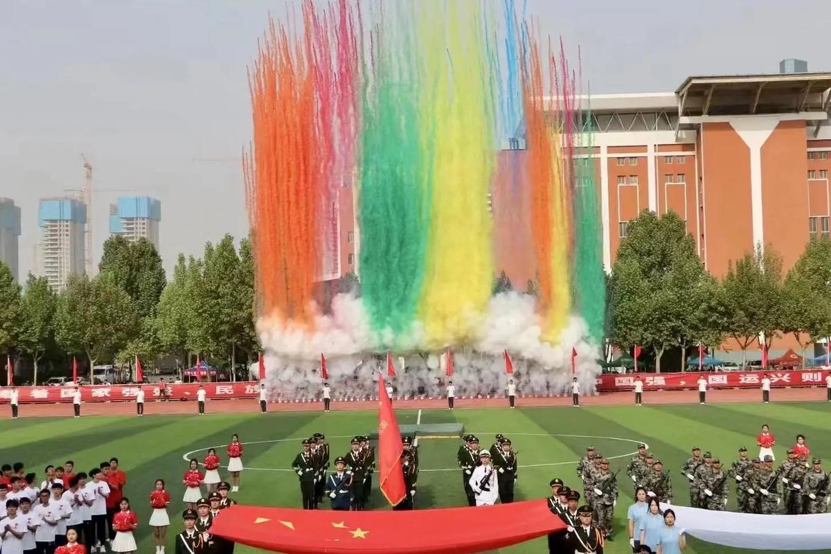 极参与比赛