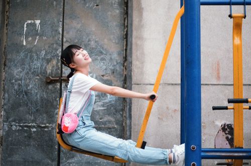 在她奋战赛